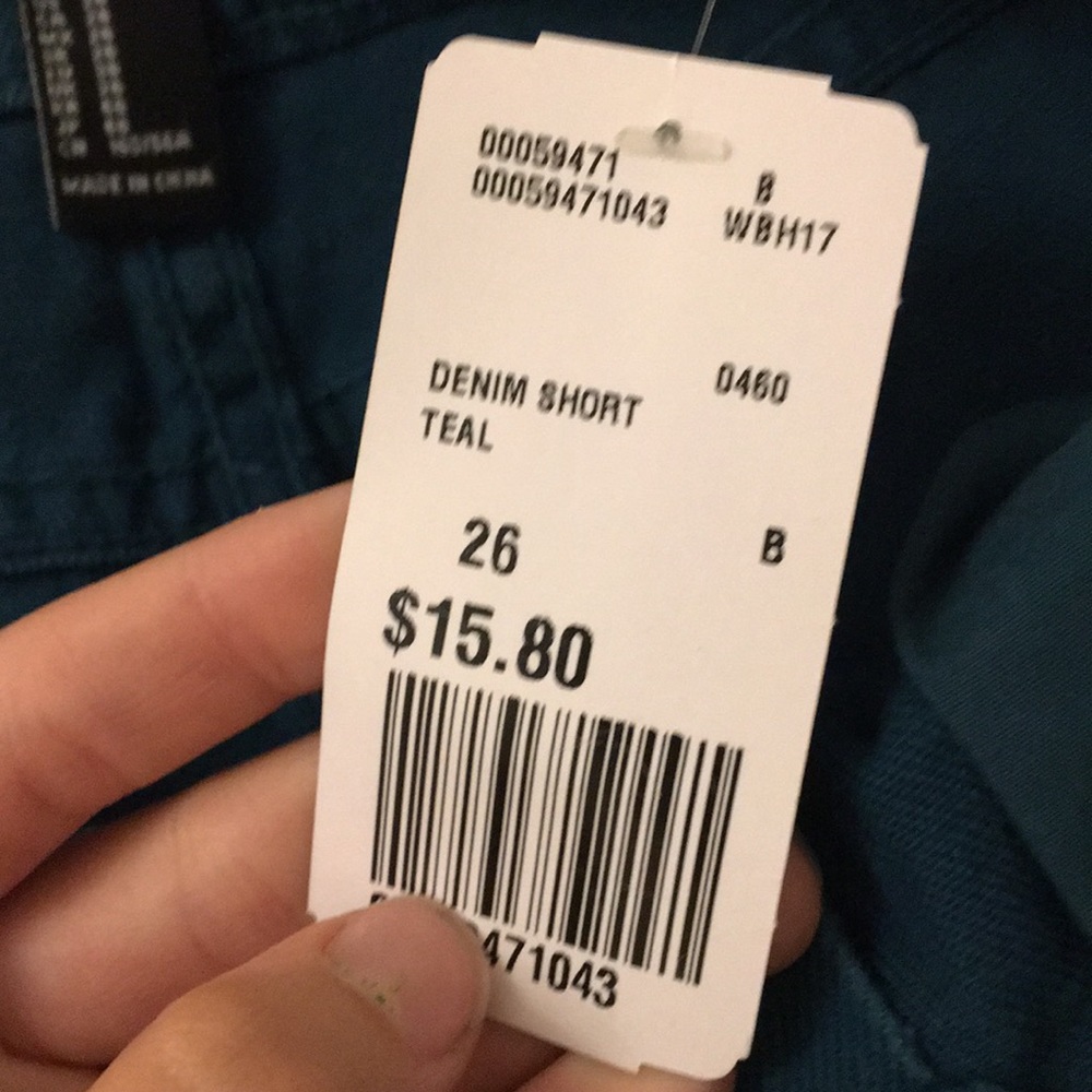Shorts - Picture 6 of 6
